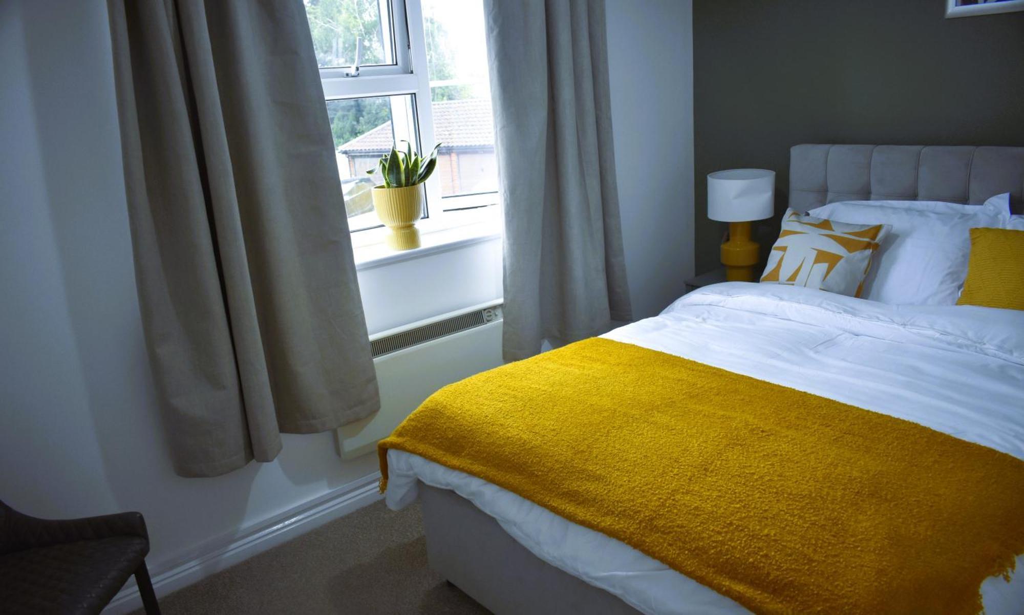 Luxury 2 Bed House With 3 Beds,3 Free Parking Lot In Dartford Near Town Centre, Adjacent Bus Stop, Train Station, Bluewater Mall, 25Mins To London City Airport,20 Miles From Central London Esterno foto