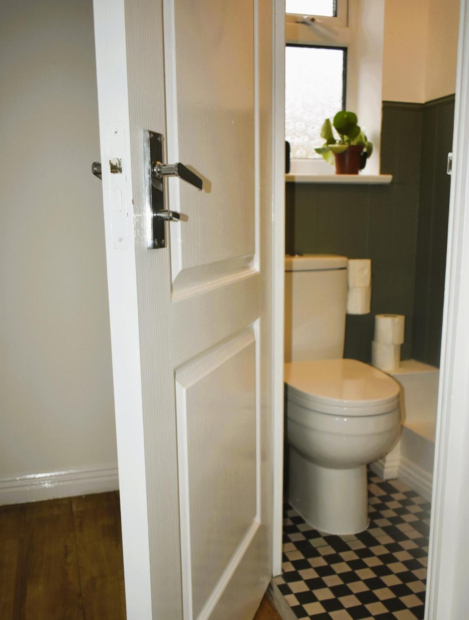 Luxury 2 Bed House With 3 Beds,3 Free Parking Lot In Dartford Near Town Centre, Adjacent Bus Stop, Train Station, Bluewater Mall, 25Mins To London City Airport,20 Miles From Central London Esterno foto